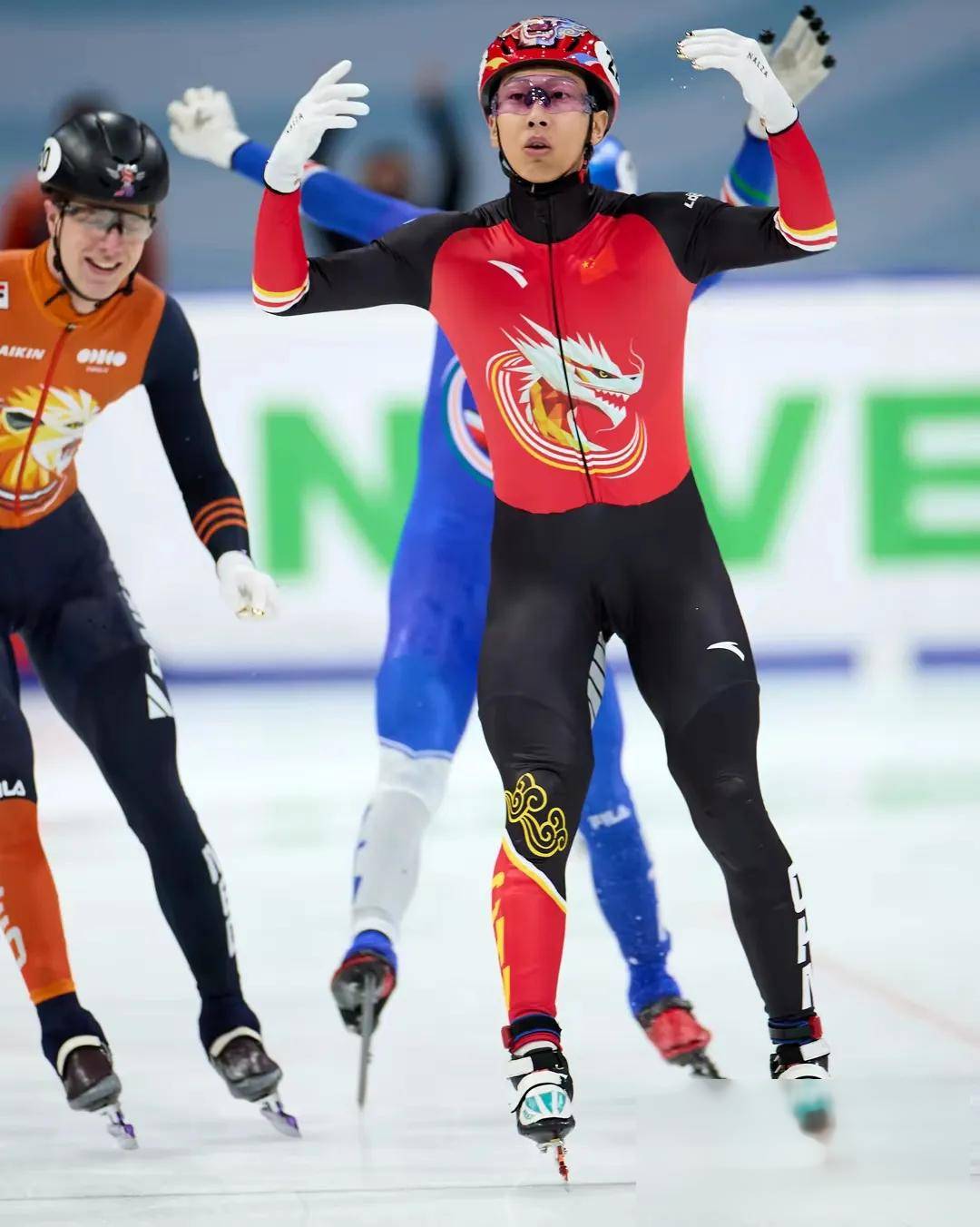 雷火电竞合作-短道速滑男队冲刺决赛，志在夺金