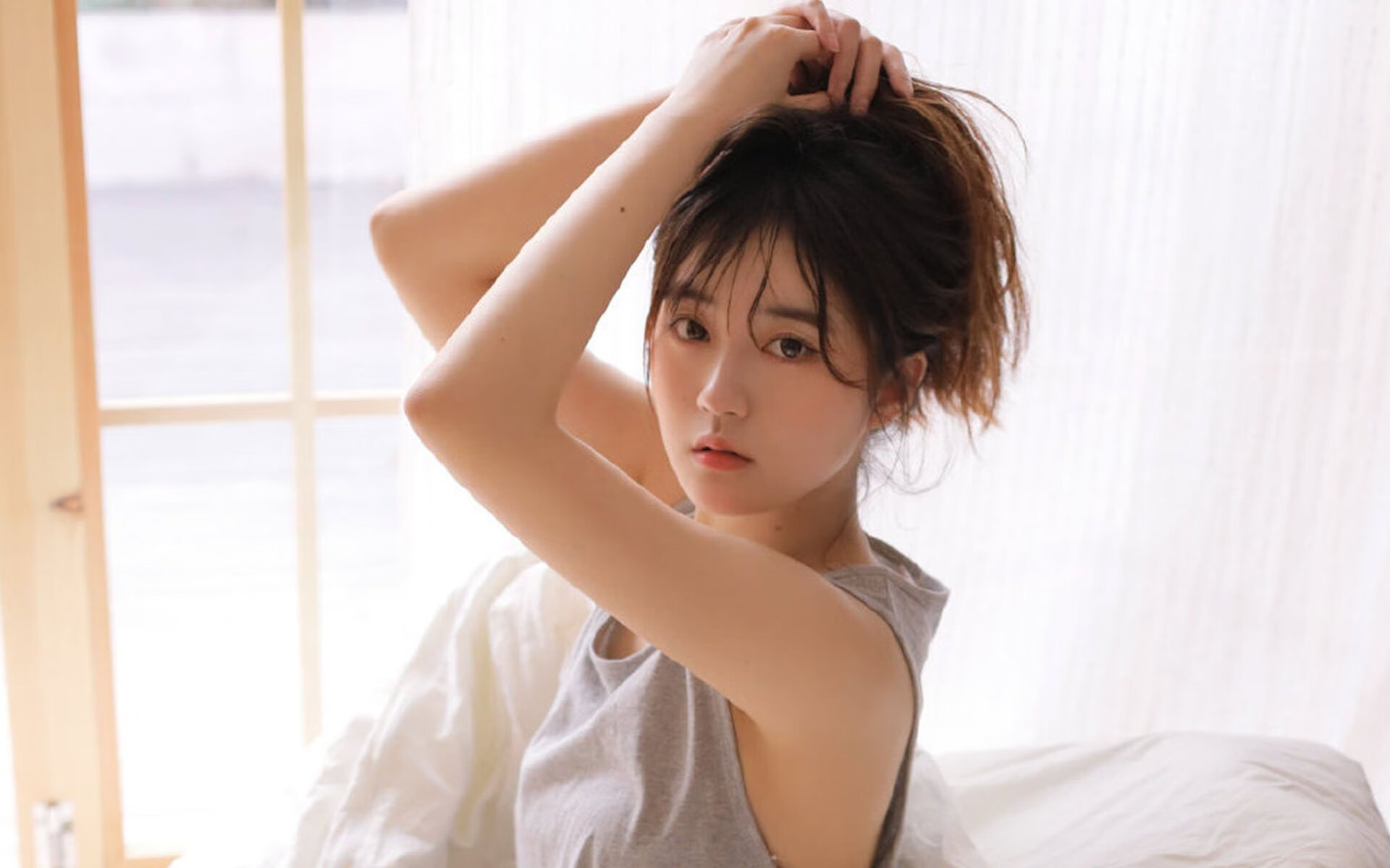 雷火电竞官网-末节狂轰21分+死亡封盖，恩比德50分高光背后的数学，尼克斯如何用4-1淘汰雄鹿